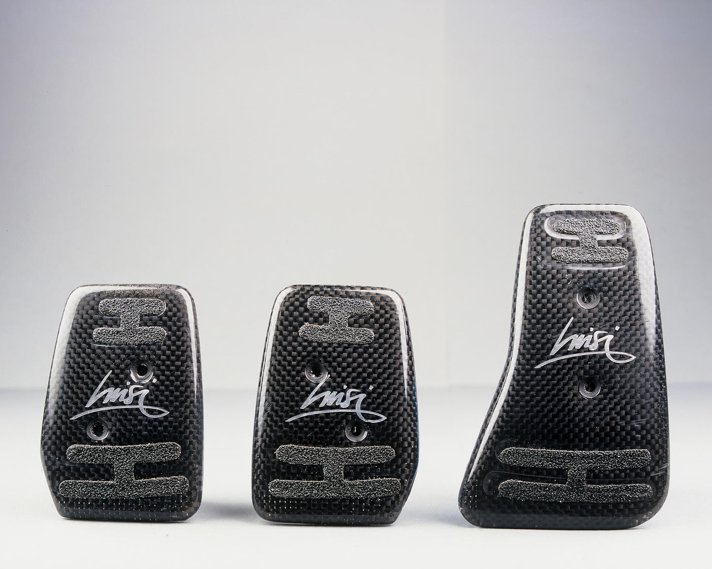 Carbon pedal kit with anti-slip